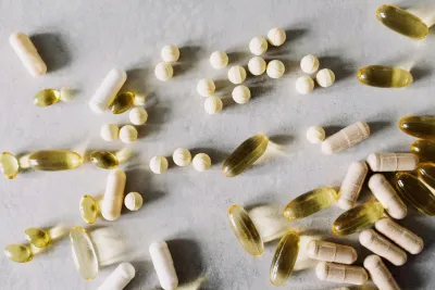 ZMA supplements — zinc, magnesium, B6 capsules for athletes