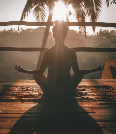 Vitamin D3 K2 capsules and sunlight – for bone and immune health