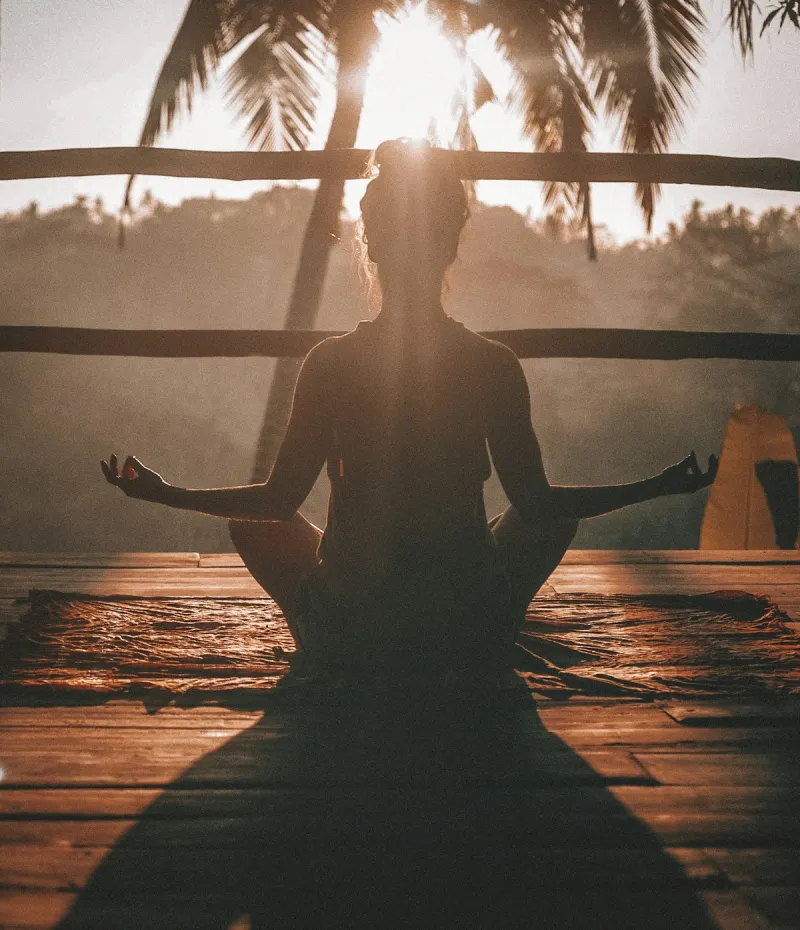 Vitamin D3 K2 capsules and sunlight – for bone and immune health